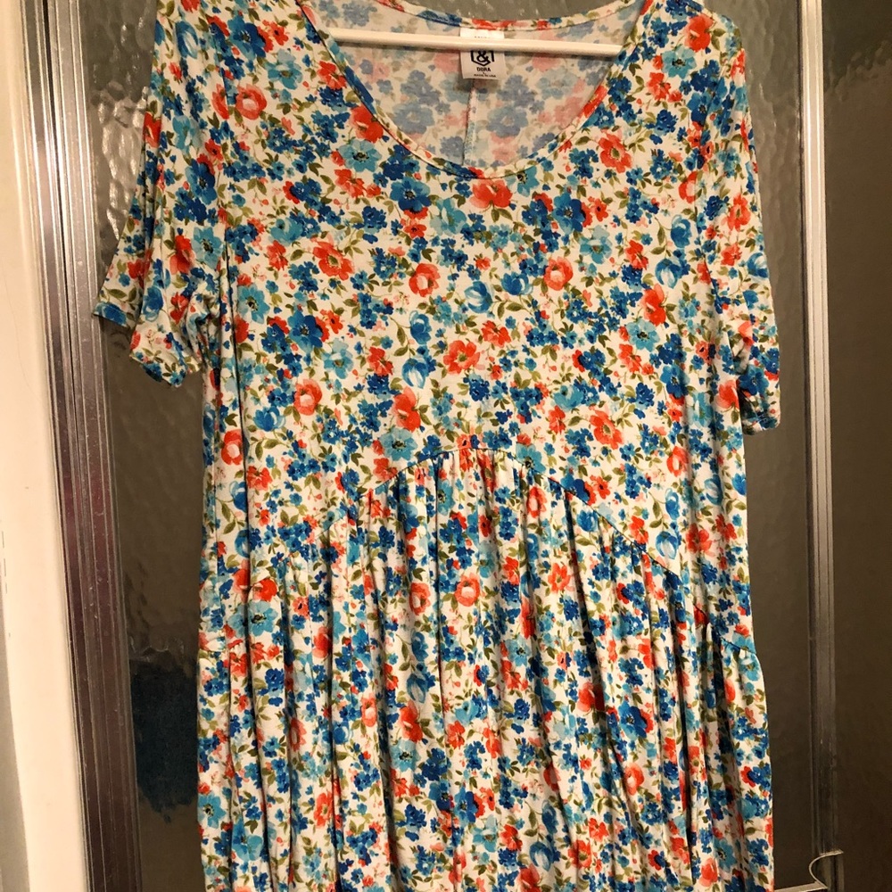Agnes & Dora Muse top